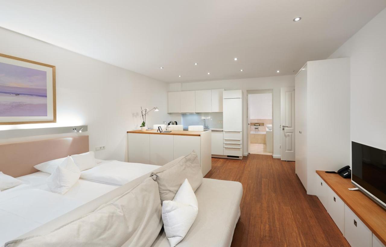 35Qm Deluxe Apartment Suites Im Stil Design Hotel Vosteen Naehe Der Kaiserburg Nuremberg Exterior photo