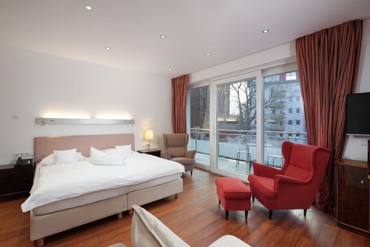 35Qm Deluxe Apartment Suites Im Stil Design Hotel Vosteen Naehe Der Kaiserburg Nuremberg Exterior photo