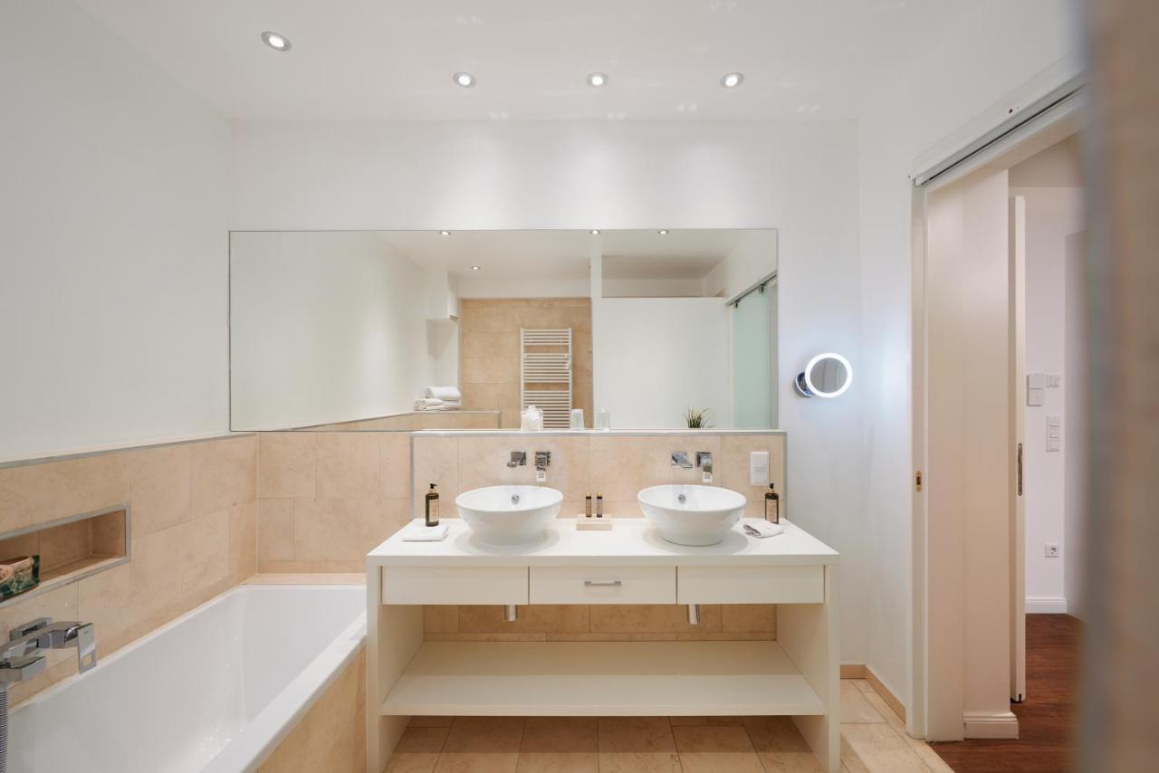 35Qm Deluxe Apartment Suites Im Stil Design Hotel Vosteen Naehe Der Kaiserburg Nuremberg Exterior photo